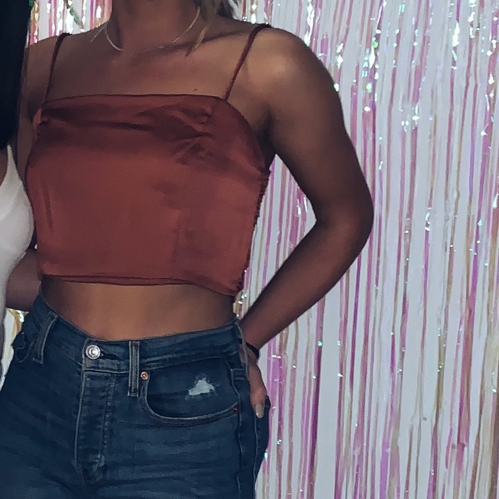 Crop top